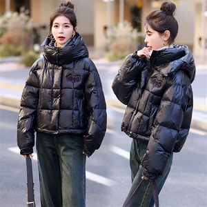 亮面羽绒服女短款冬季2023新款今年流行高级感90白鸭绒外套现货!图片
