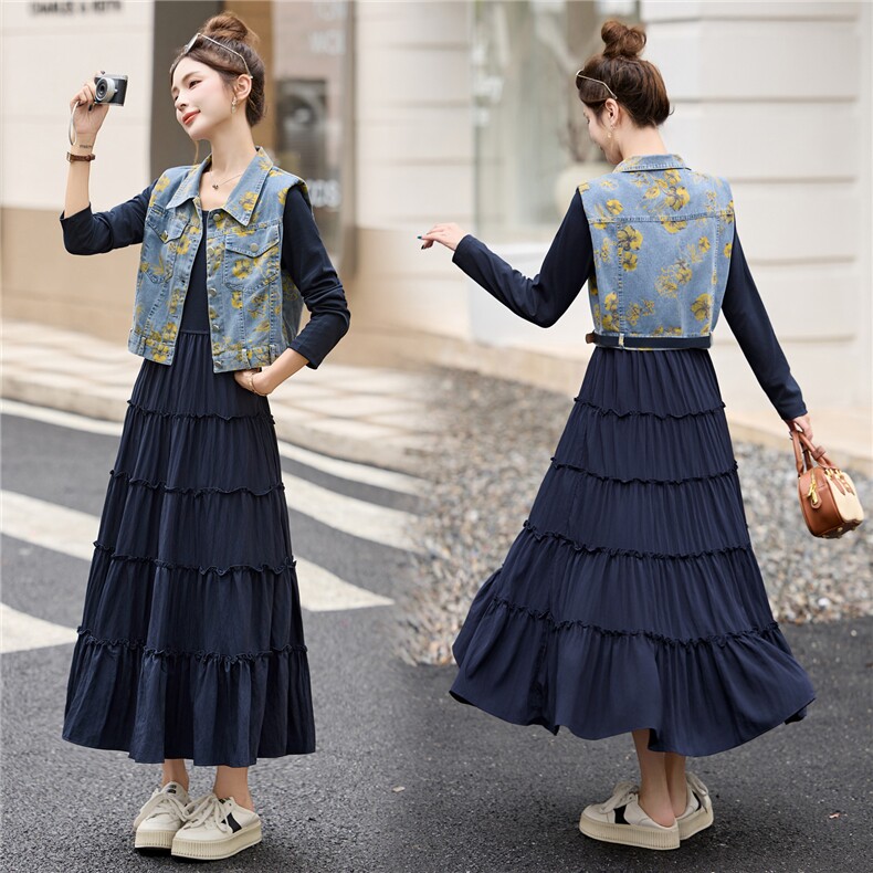 档口现货2025年秋季新款女装韩版休闲牛仔马甲连衣裙两件套，女装连衣裙，靓星雨