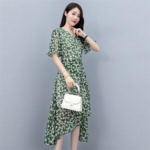 2021夏季新款简约时尚优雅气质V领不规则裙摆中长款修身连衣裙图片