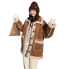 皮毛一体羊羔毛外套女冬季中长款2025新款小个子麂皮绒牛角扣棉服，女装短外套，2C028