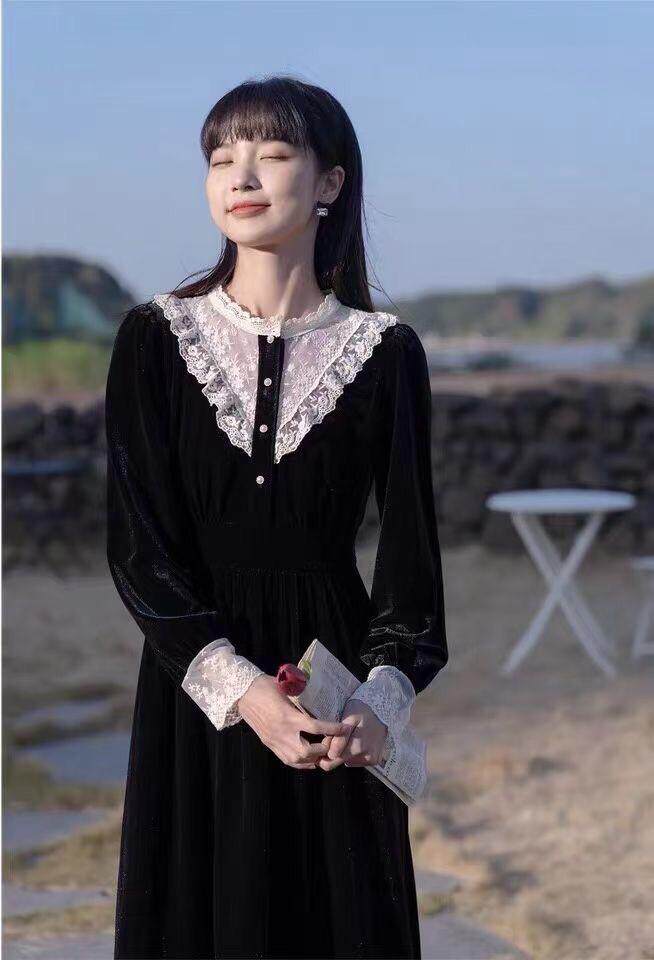 2021秋冬连衣裙金丝绒蕾丝拼接连衣裙，女装连衣裙，妍舞飞扬