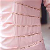 时尚修身显瘦粉色连衣裙优雅V领长袖设计，女装连衣裙，雪樱依海