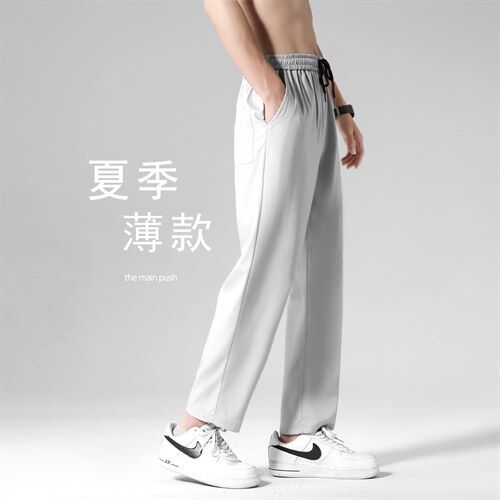 深灰色