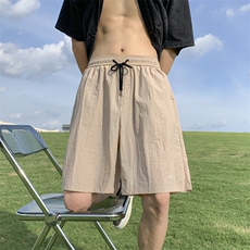 卡其色