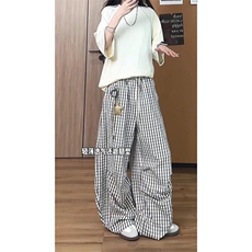 蓝色
