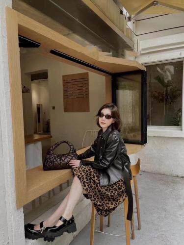 2021年秋季新品欧货灯笼豹纹高腰Ａ字半裙，女装半身裙，L·H·X