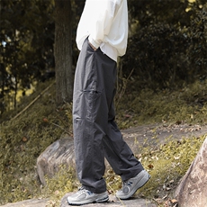 灰色