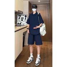 藏青色