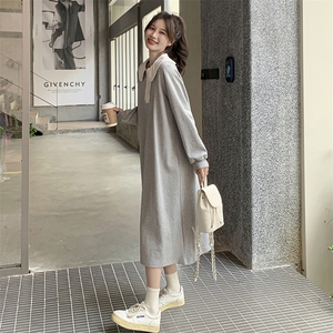 娃娃领刺绣小个子显高连衣裙2025新款女春秋松弛感直筒长袖卫衣裙图片