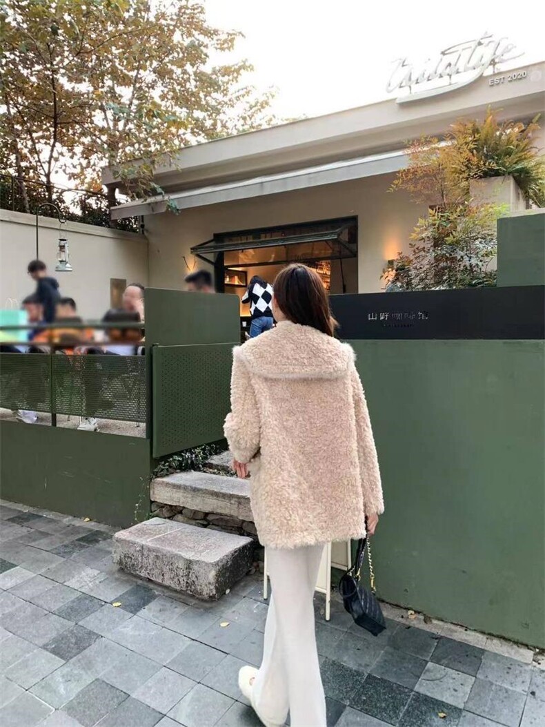 海军领水貂毛皮毛一体外套，其它，靓依蝶菲