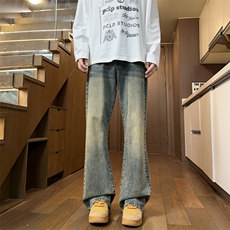 泥黄色