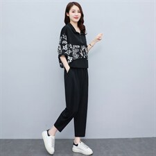中年妈妈两件套大码减龄女装时尚2023夏季宽松显瘦花色中袖裤套装，女装套装/套裙，素月