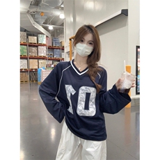 藏青色
