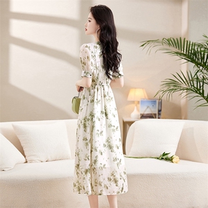 2025年夏季新款韩版法式甜美碎花长裙子仙女气质收腰雪纺连衣裙女图片