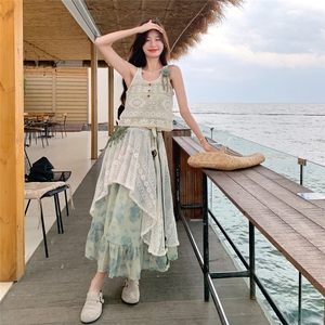 夏日绝美套装女2025新款镂空钩花背心吊带衫蕾丝拼接半身裙三件套图片