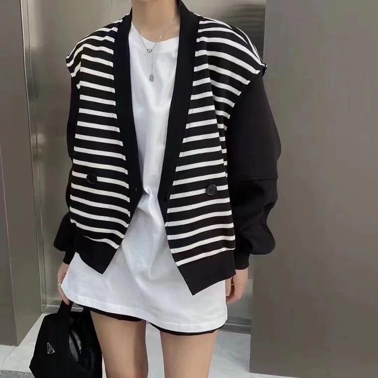 2022新款洋气条纹宽松外套,女装其它,L·H·X