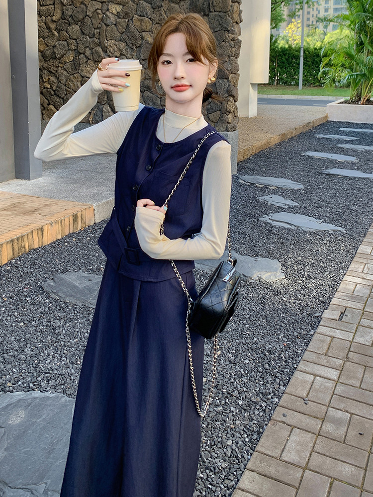 高级感牛仔马甲套装女春秋2025新款盐系轻熟风休闲阔腿长裤三件套,女装套装/套裙,千千佰惠