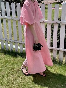 粉色、黑色布连衣裙,女装连衣裙,HJ