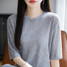 夏季新款圆领五分袖针织T恤中袖上衣女时尚宽松五分袖纯色外搭T恤，女装T恤，暖烁羊绒