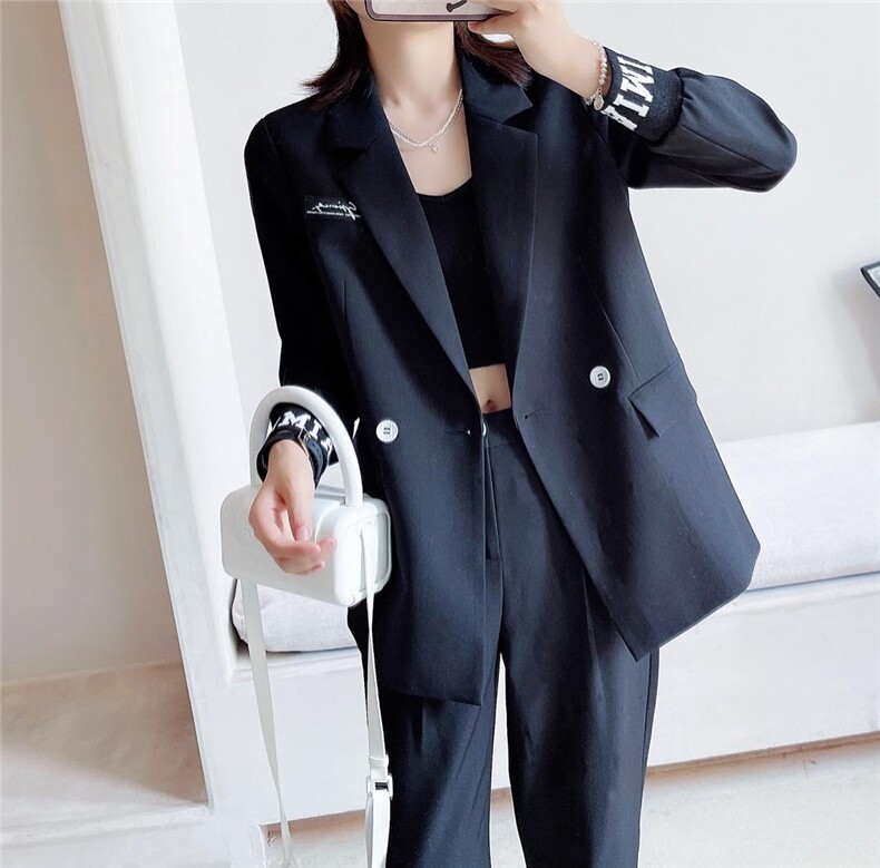 秋季款西装两件套，女装西装，秀禾