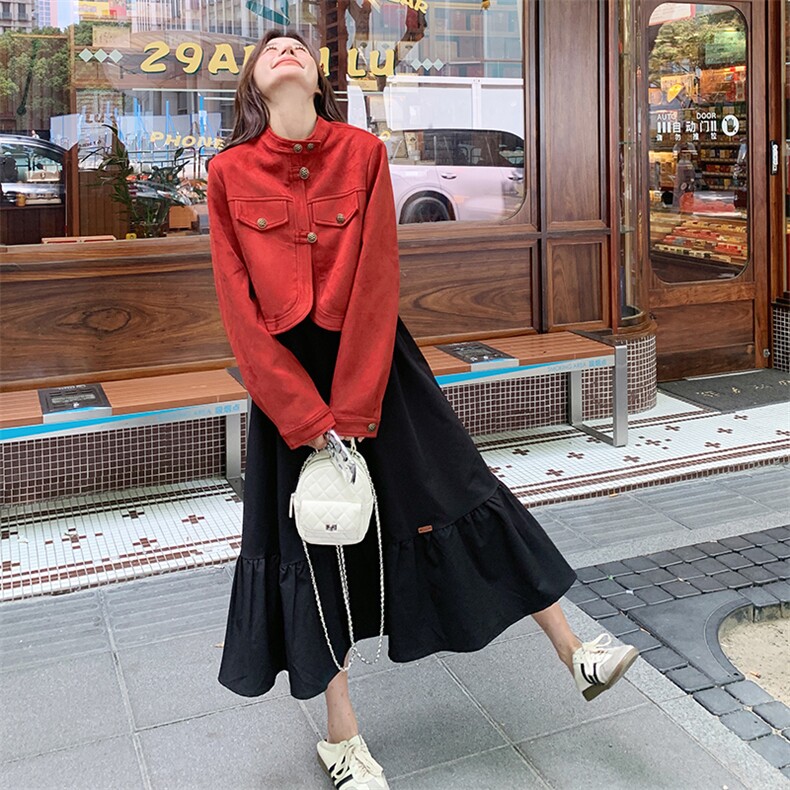 现货-红色短款麂皮绒上衣黑色吊带连衣裙套装2025新款小个子长裙,女装套装/套裙,浙宝203