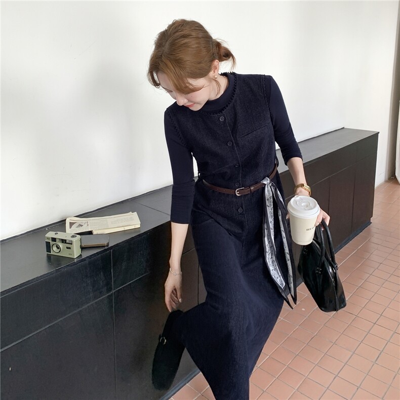 韩版复古圆领背心连衣裙女2025年春秋季新款收腰显瘦减龄上衣套装,女装套装/套裙,2C307