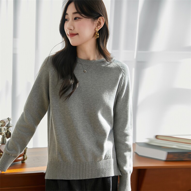 2025年秋季加厚圆领开叉时尚百搭通勤简约，女装针织衫/毛衣，彩羽羊绒