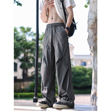 深灰色