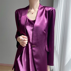 2025春夏新款西装开衫女V领醋酸缎面高级感西装宽松显瘦气质外套，女装西装，暖习羊绒