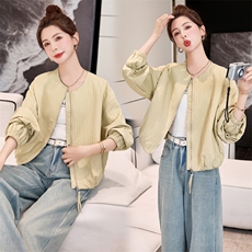 欧版短款圆领外套女2025春季新款设计感条纹小个子宽松显瘦上衣潮，女装短外套，米雪儿