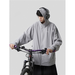 A624-P38 夏季潮流百搭上衣冰丝防晒衣薄款男户外运动外套防晒服图片