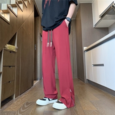 酒红色