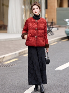 现货2025年冬装新款白鸭绒羽绒服中式提花套装休闲裤加绒阔腿裤女图片