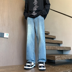 浅蓝色