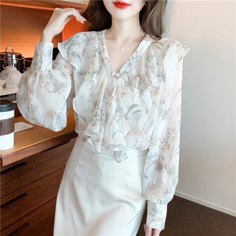 新款气质碎花雪纺衫上衣荷叶边温柔小衫，女装蕾丝衫/雪纺衫，美吧服饰
