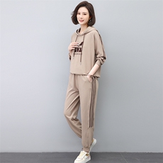 2024年春秋季新款连帽卫衣两件套中老年运动服套装，女装套装/套裙，忆绮罗