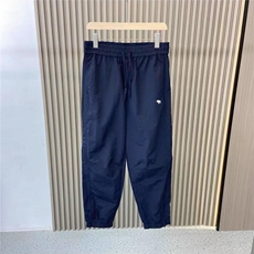 藏青色