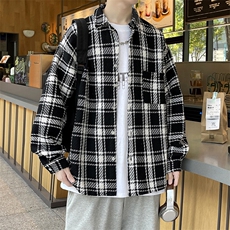 黑色