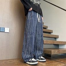 蓝色