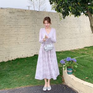 高级感甜美雪纺碎花长裙2025新款法式粉色吊带连衣裙女夏图片
