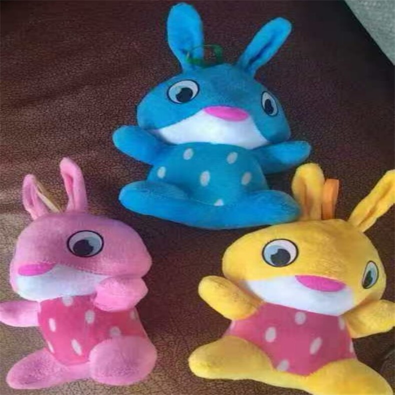十个起售	疯狂的兔子，鑫乐毛绒玩具厂