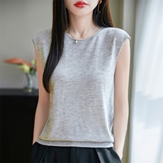 2025年夏季薄款短袖修身型精纺醋酸莱赛尔卷边小飞袖，女装T恤，美杜莎羊绒