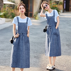 薄款天丝牛仔连衣裙女夏季新款宽松妈妈减龄T恤背带裙，女装牛仔裙，简韵佳