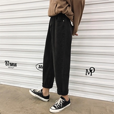 黑色