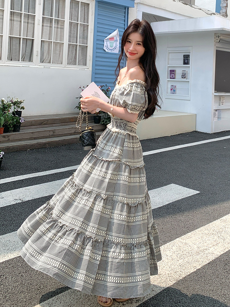 法式复古方领泡泡袖连衣裙女2025夏季高腰显瘦格纹长裙一字领裙子,女装连衣裙,浙宝285（原212）