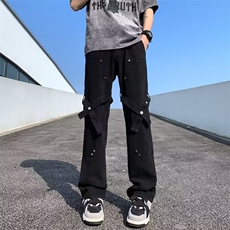 黑色