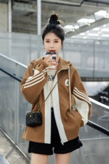 2023年春季新款女装韩版休闲风衣外套女，女装短外套，靓星雨
