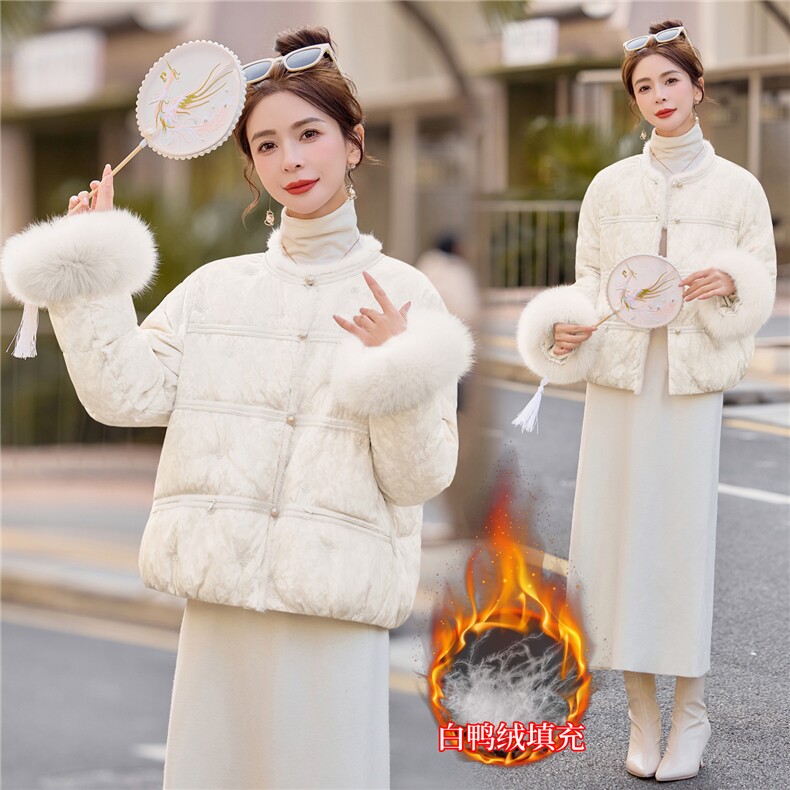 【bao款大货加色】2026冬装新款新中式刺绣羽绒服狐狸毛水貂毛图片