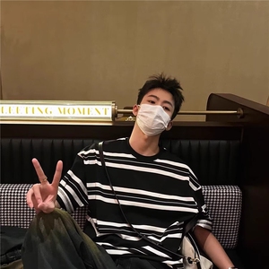 Q032条纹圆领纯棉短袖上衣男款韩版小众设计休闲宽松百搭半袖t恤,墨色长裙搭配什么上衣好穿图片