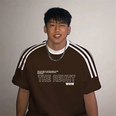 咖啡色